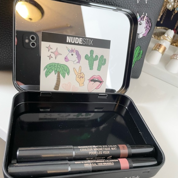 Nudestix Bundle - Picture 2 of 4